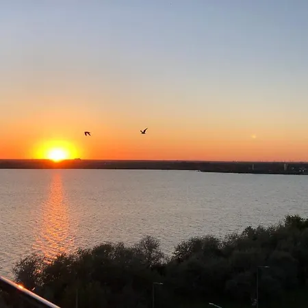Apartament Georgi Sea-Lake View * Mamaia